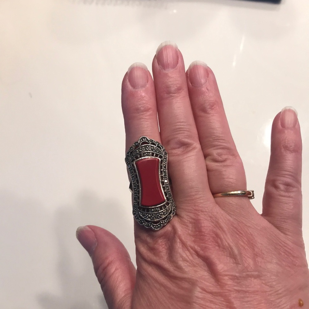 Marcasite and red stone sterling silver ring